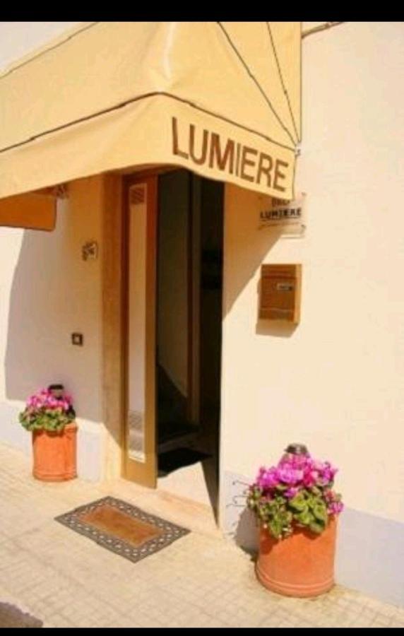 فندق بيزافي  Lumiere المظهر الخارجي الصورة